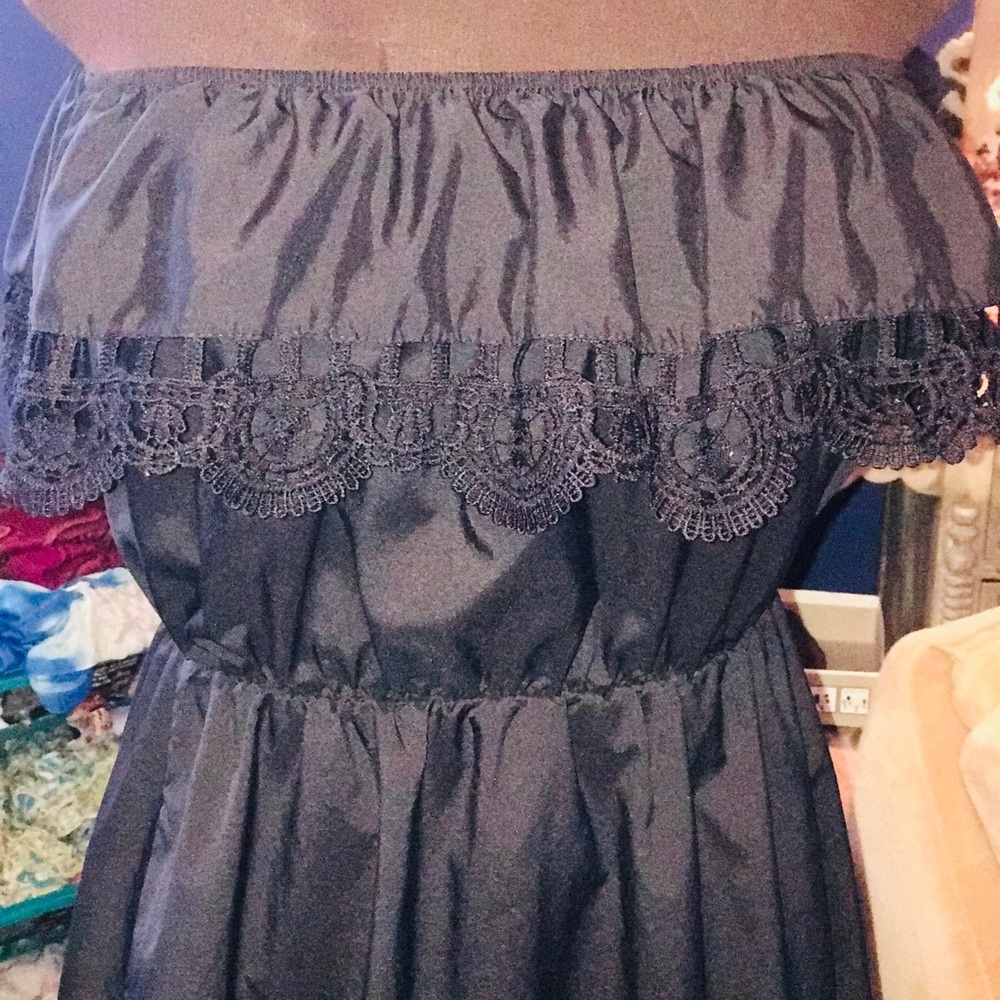 Dress - Picture 3 of 5
